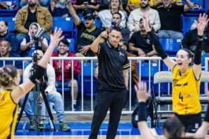 Tras asumir el mando a mitad de campaña, llevó a las Pinkin de Corozal al tercer lugar y superó a Pascual Saurín en la votación