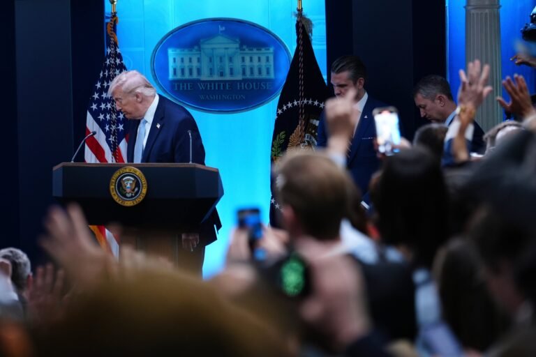 De acuerdo a Donald Trump, muchos de los aviones utilizados eran para engañar