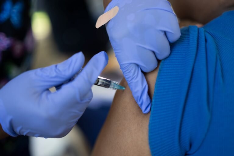 El secretario Víctor Ramos Otero precisó que se trató de un niño “sano” de 6 años