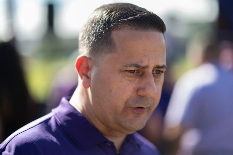 El secretario Francisco Quiñones Rivera completó la entrega de la información que le había requerido el secretario de la Gobernación, Francisco Domenech