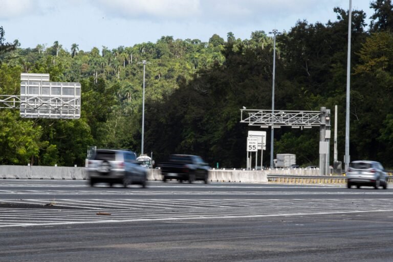 Según la Policía, en el lugar, no se reportaron heridos al momento y hay congestión de tránsito