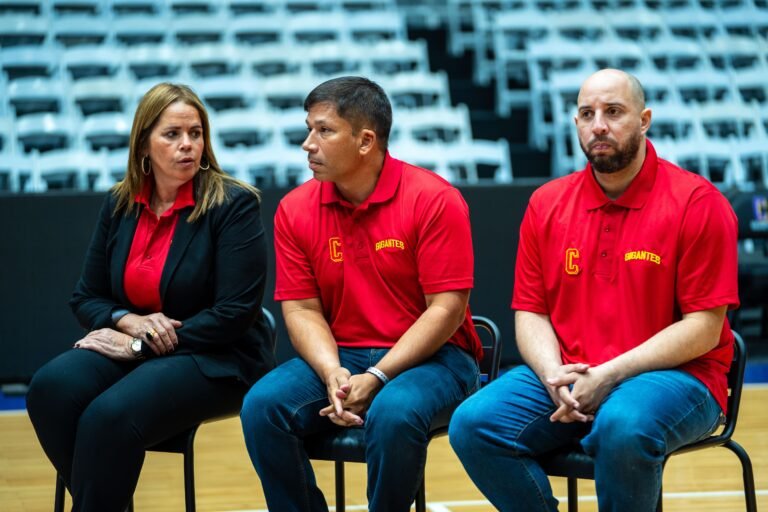 La alcaldesa presiona por una franquicia fija del BSN en su municipio, mientras el apoderado aún no garantiza su permanencia