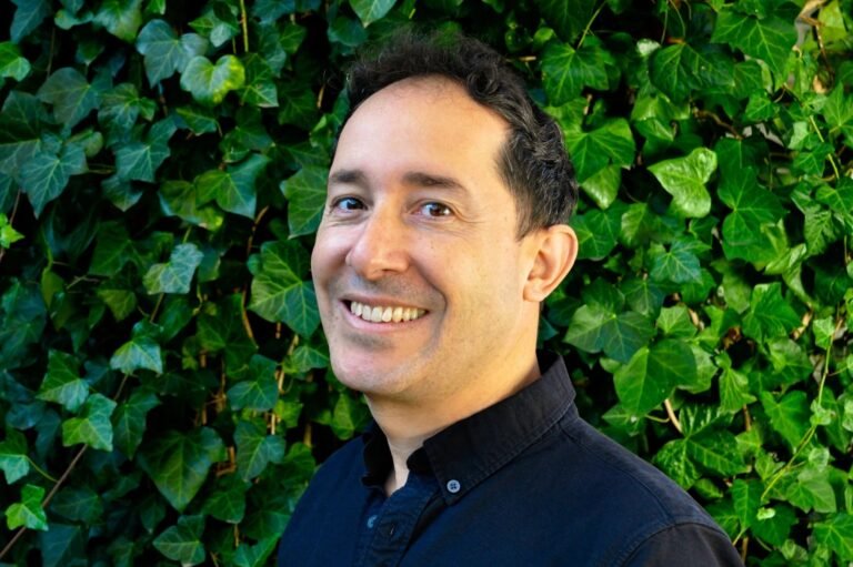 Victor Piñeiro se inspiró en estos relatos para su texto preadolescente “The Island of Forgotten Gods”, que ya está a la venta