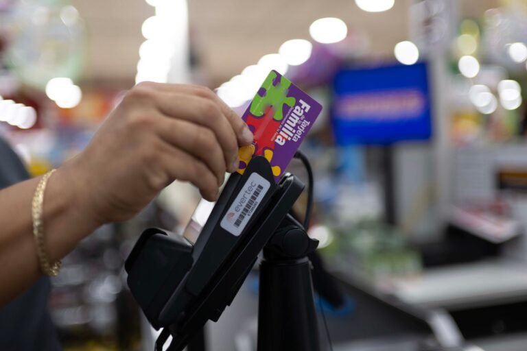 Luego de un informe de la Contraloría, la agencia sostuvo que 16,970 participantes nunca utilizaron los beneficios tras su muerte y otros 5,330 casos presentan discrepancias que impiden confirmar el fallecimiento