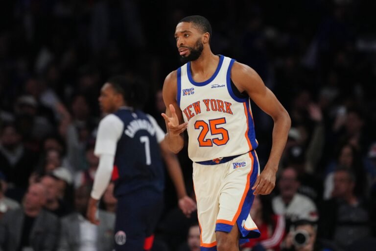 El escolta de los Knicks llegó a 638 juegos consecutivos, en una decisión planificada para preservar su récord