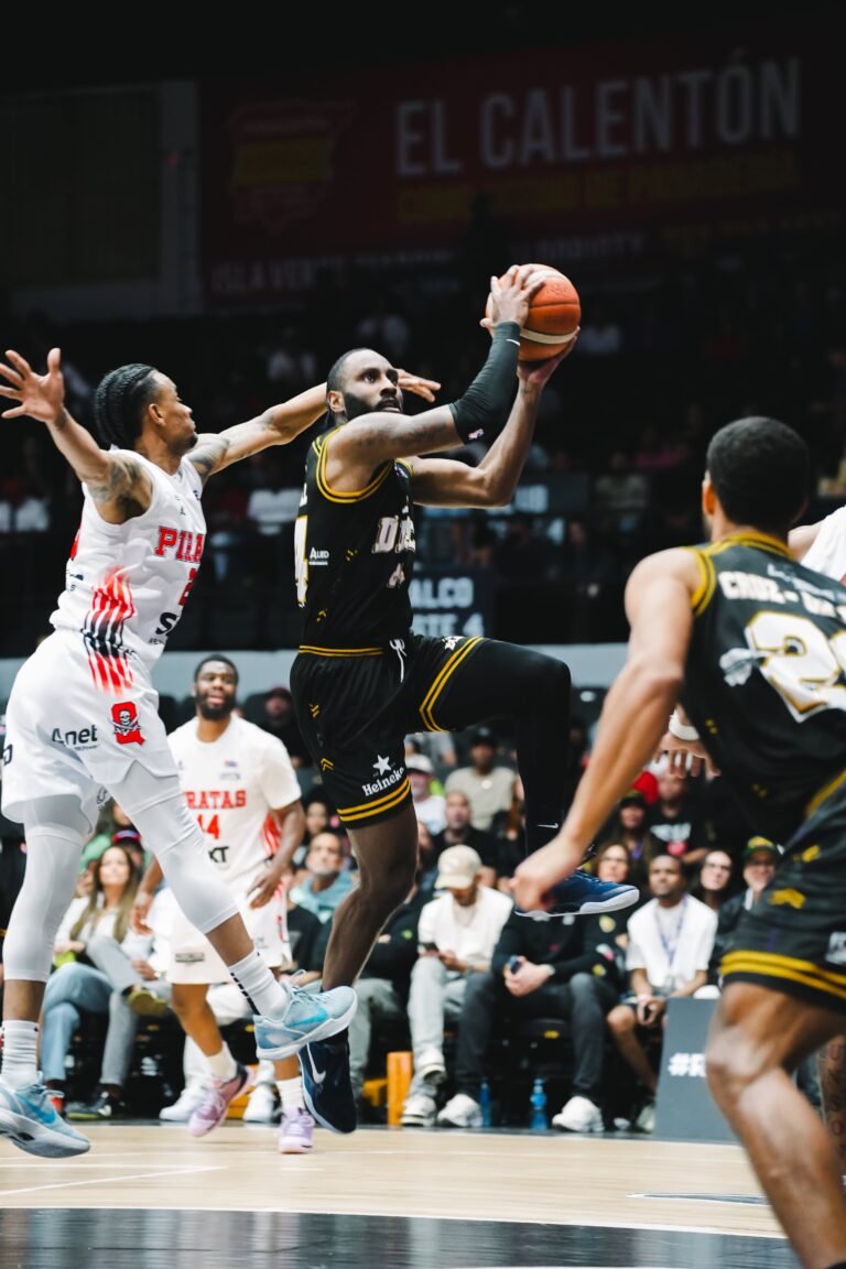 Los Gigantes aguantaron para derrotar a Quebradillas, que sufrió su noveno revés consecutivo