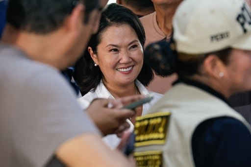 Se trata de la conservadora e hija del fallecido expresidente Alberto Fujimori y del nacionalista candidato de Juntos por el Perú