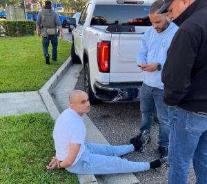 Era buscado por la DEA, tras un operativo, y por la Policía con relación a un crimen cerca de un club nocturno para adultos