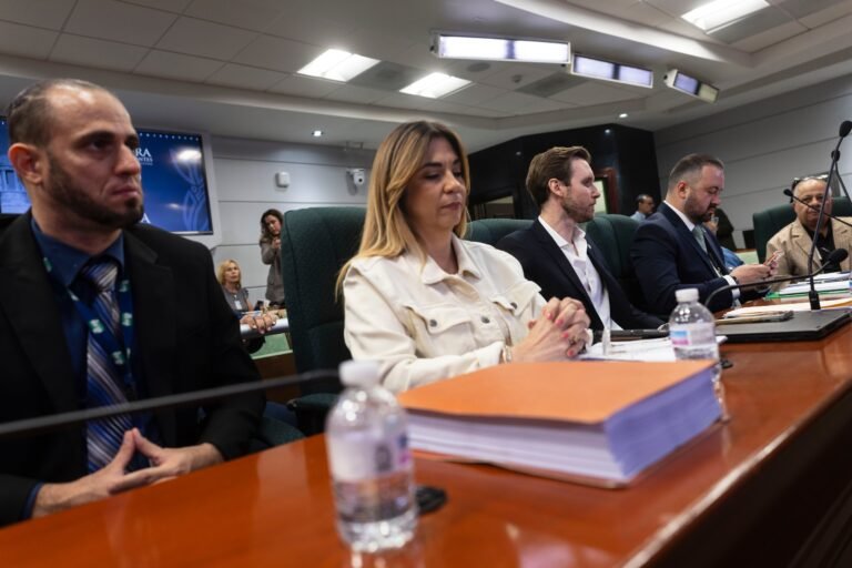 La pesquisa contra Arturo Deliz Vélez es independiente a la que pesa sobre Ciary Pérez Peña, exsecretaria del Departamento de la Vivienda