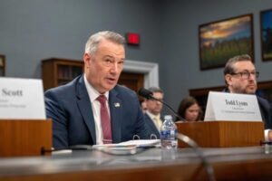 No está claro porqué dimitió o quién lo sustituirá