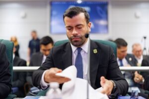 Luis Augusto Martínez se reúne este viernes con personal de la agencia federal y con la directora ejecutiva de PRFAA para expresar sus reservas respecto a fijar término para permanecer en vivienda pública