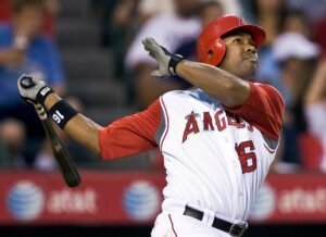 Los Angels anunciaron el viernes por la mañana la muerte de Anderson sin revelar de inmediato la causa ni el lugar