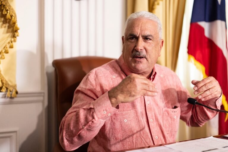 Las expresiones del presidente del Senado surgieron durante la sesión previo al segundo Mensaje de Situación de Estado de la gobernadora