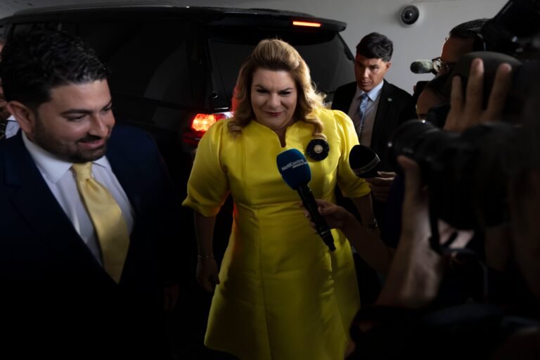 La primera ejecutiva ofreció un mensaje que se concentró en los “resultados” de su primer año y medio de mandato y los avances en el área fiscal