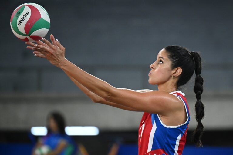 Según explicó la Federación Puertorriqueña, no hubo comunicación previa sobre la decisión de la jugadora de ausentarse del torneo para participar en el programa