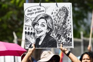 La presidenta universitaria, por su parte, informó que los cursos se deberán ofrecer a distancia o por métodos alternos