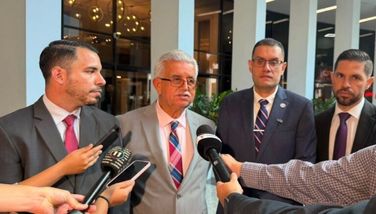 Penepés y populares denunciaron recortes respecto a las partidas vigentes y pidieron que se desembolsen en el primer trimestre de cada año