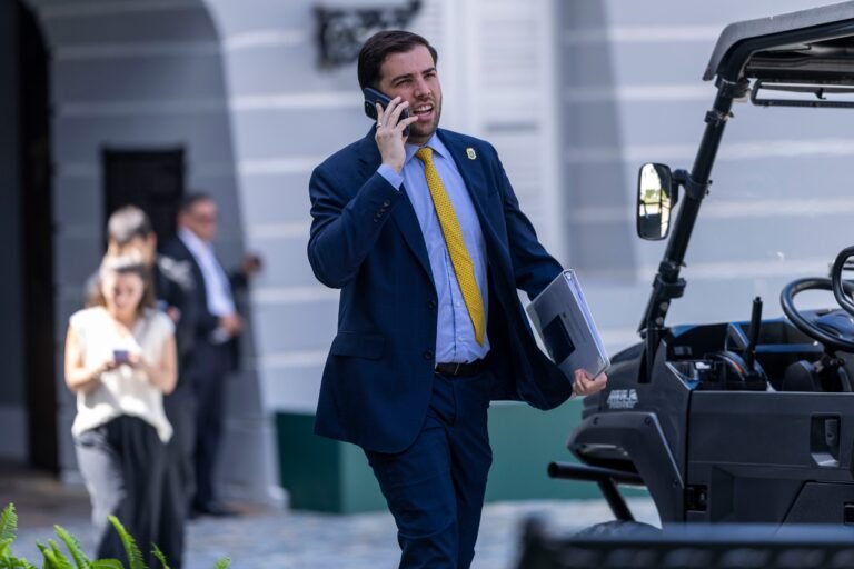 Sebastián Negrón Reichard dejó este martes la jefatura de la agencia y junto a él se fueron más de diez funcionarios