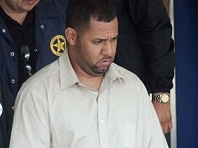 El convicto Ángel Ayala Vázquez sostiene que el Tribunal federal cometió errores legales al negarle la liberación compasiva