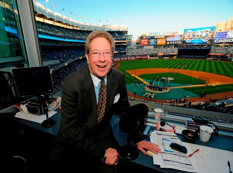 “Daaa Yankees win” y el inolvidable “Bernie goes boom” fueron algunas de las frases que inmortalizaron su voz en el Bronx