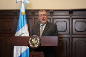 El presidente Bernardo Arévalo desmiente acuerdo para operaciones antidrogas conjuntas en su país