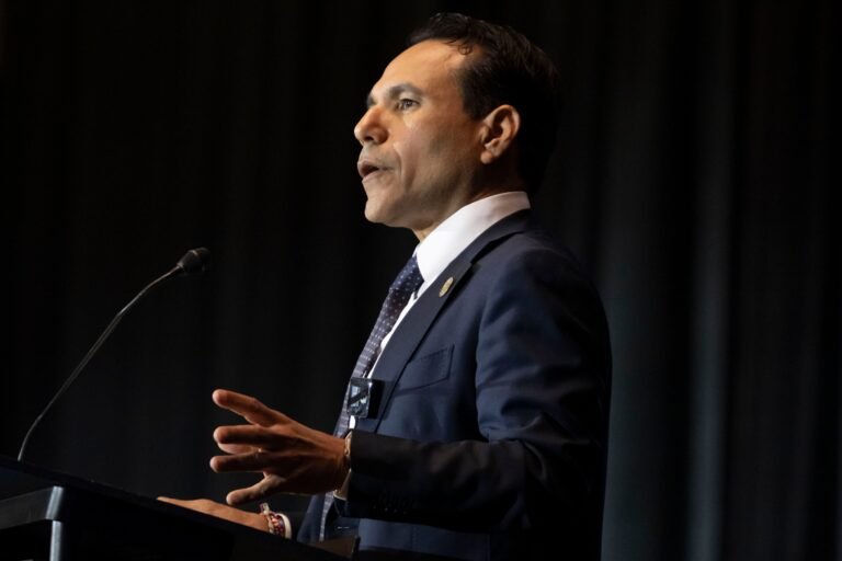 La autorización se produjo pese a que, según el director Robert Mujica, no se ha evidenciado plenamente que no ha habido aumentos de costos en el programa Medicaid