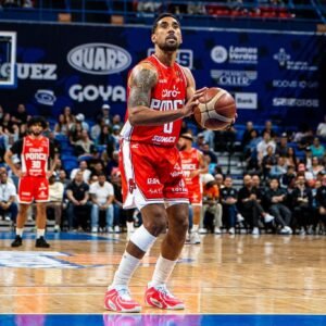 En otro partido de la jornada del jueves, los Cangrejeros regresaron a la ruta ganadora al superar a los Osos