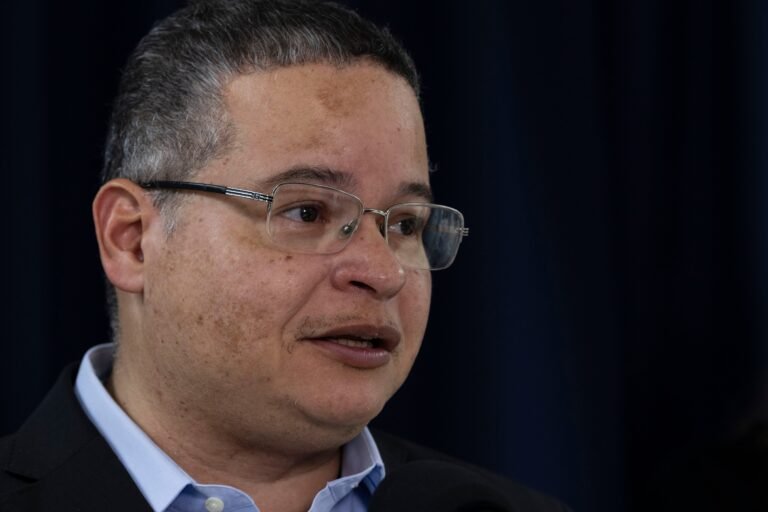 El secretario de Salud sostuvo que su predecesor “debería preocuparse por las cosas que ocurrieron en su cuatrienio”