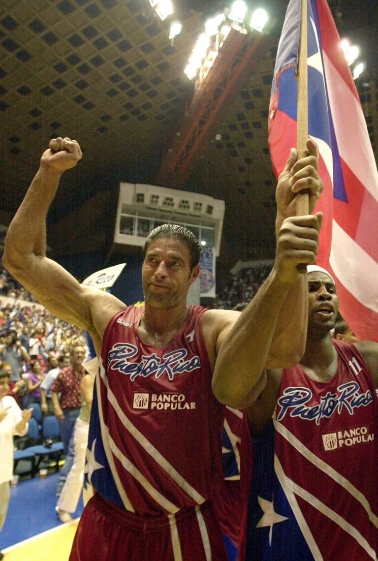 Desde su histórica selección al draft de la NBA hasta su desempeño con el Equipo Nacional y paso por ligas europeas, he aquí los hitos más determinantes que marcaron la trayectoria de “El Concord”
