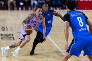 Los Criollos salieron airosos en su cancha el martes, día que honraron a la leyenda del baloncesto puertorriqueño por su fallecimiento