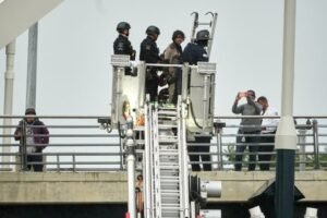 Un activista pone fin a cinco días de protesta contra la Inteligencia Artificial y la guerra en Irán