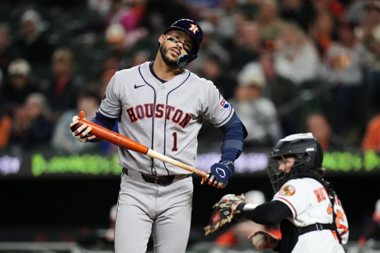 El campocorto puertorriqueño de los Astros será sometido a una cirugía y necesitará entre seis y ocho meses de rehabilitación
