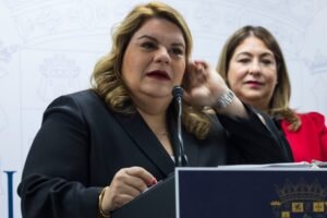 La gobernadora arremetió contra el exsecretario de Salud Carlos Mellado, quien refirió a la ahora titular de la Familia al Departamento de Justicia