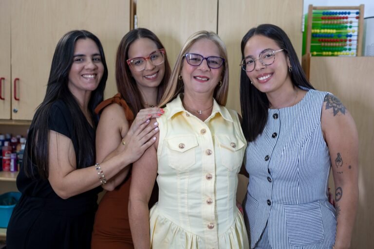 La líder de “Las Julias hablan”, del albergue Casa Protegida Julia de Burgos, comparte la fortaleza que inspiró a su familia llena de mujeres empoderadas
