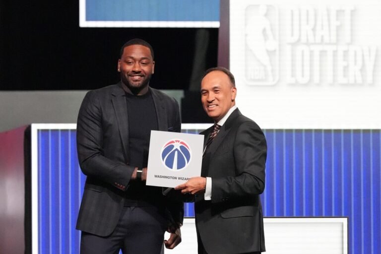 AJ Dybantsa, Cameron Boozer y Darryn Peterson se perfilan como los principales prospectos para el sorteo de novatos de la NBA