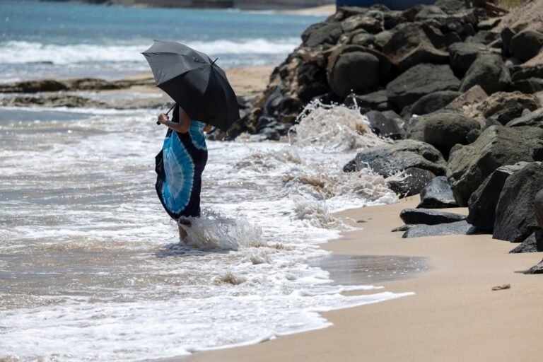 El Servicio Nacional de Meteorología advirtió sobre un aumento en el riesgo de calor, mientras una masa de particulado se mueve gradualmente sobre la región