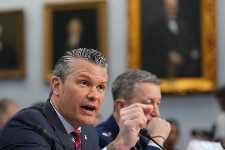El funcionario de la administración Trump compareció este martes ante la Cámara de Representantes y el Senado de Estados Unidos