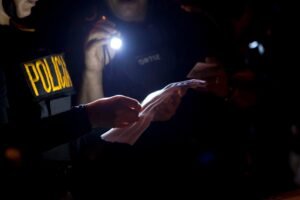 La Policía identificó al trabajador que murió y confirmó que otras tres personas resultaron heridas en el incidente