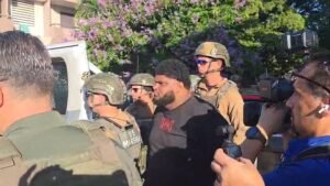 Oficiales de agencias de Puerto Rico y Estados Unidos también detuvieron a otras personas mientras diligencian varias órdenes de allanamiento