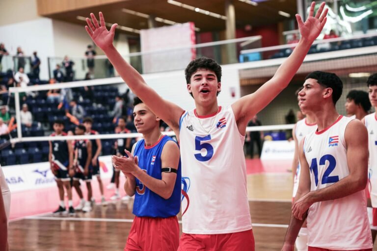La Selección Nacional masculina de esa categoría superó a República Dominicana en su primer juego del torneo que se celebra en Columbia Británica