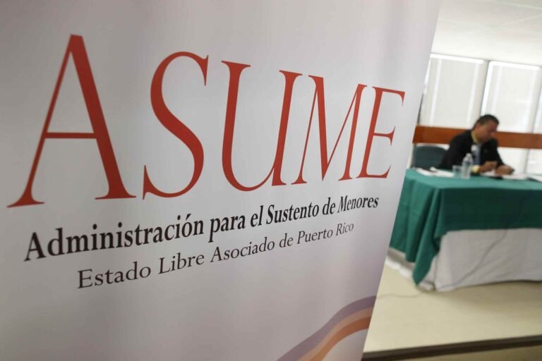 El gobierno federal comenzará revocando pasaportes de alimentantes con deudas que superan los $100,000