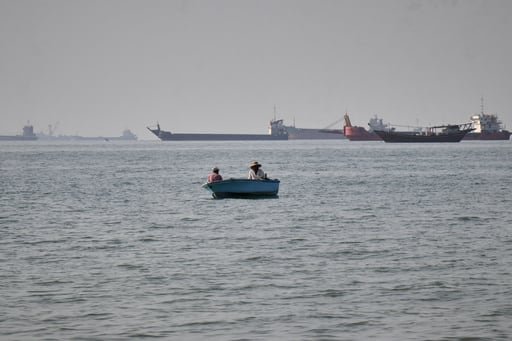Una agencia que depende del ejército británico alertó que la nave fue tomada por personal no autorizado cerca del estrecho de Ormuz