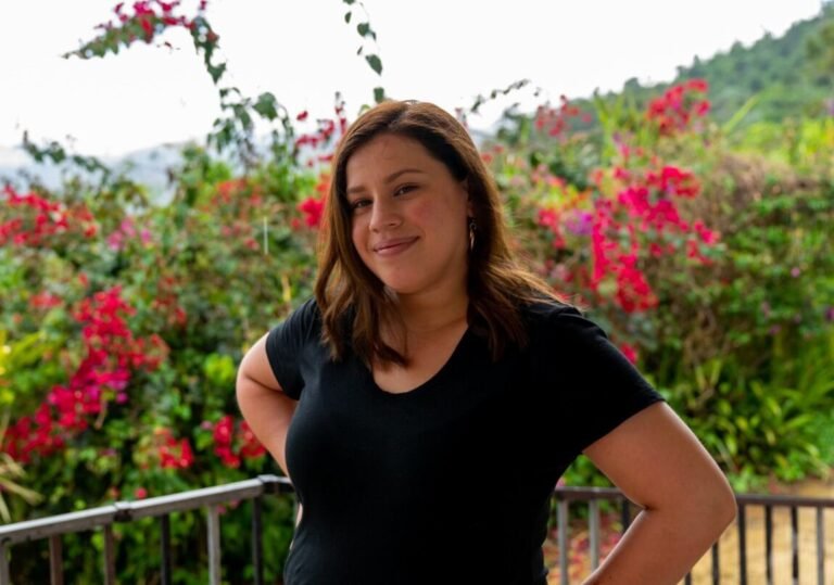 La iniciativa busca ayudar a cubrir los gastos médicos, de rehabilitación y una prótesis para Vanessa Rosario Briones, de 34 años