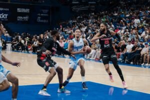 Mientras que en Caguas, los Gigantes de Carolina/Canóvanas derrotaron a los Criollos