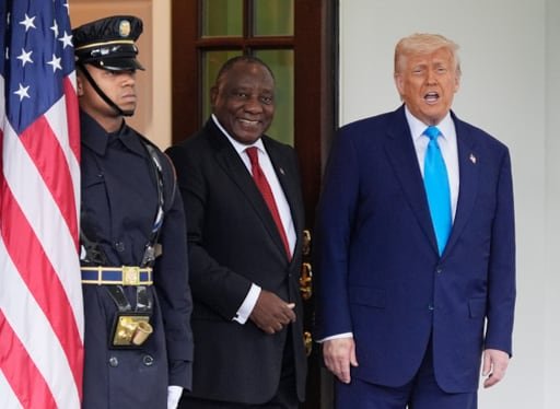 La administración de Donald Trump informó al Congreso sobre la necesidad de más fondos para admitir hasta 17,500 sudafricanos, alegando discriminación y persecución percibidas