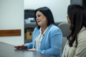 En 10 meses, la agencia clausuró 229 casos, incluyendo el de Suzanne Roig Fuertes, actual secretaria de la Familia