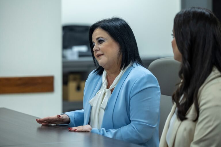 En 10 meses, la agencia clausuró 229 casos, incluyendo el de Suzanne Roig Fuertes, actual secretaria de la Familia