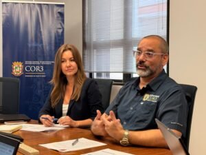 La agencia a cargo de los fondos de FEMA promueve modificar las prácticas de licitación entre alcaldes y jefes de agencia para hacerlas más atractivas a contratistas