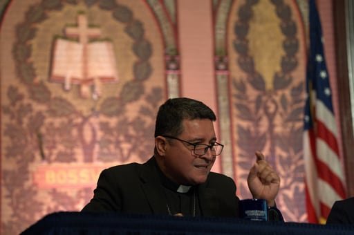 El papa León XIV nombró al sacerdote Evelio Menjivar-Ayala, nacido en El Salvador, para dirigir la Diócesis de Wheeling-Charleston