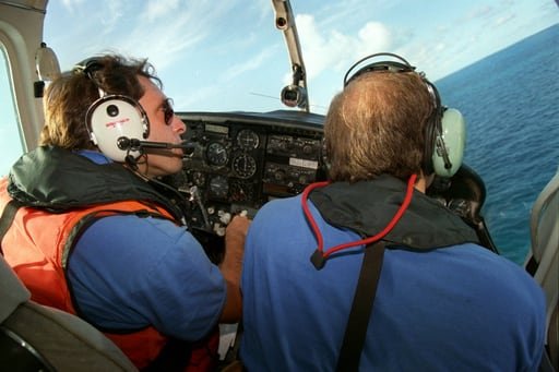 The Associated Press repasa el suceso de 1996, cuando dos aviones humanitarios del grupo Hermanos al Rescate fueron atacados